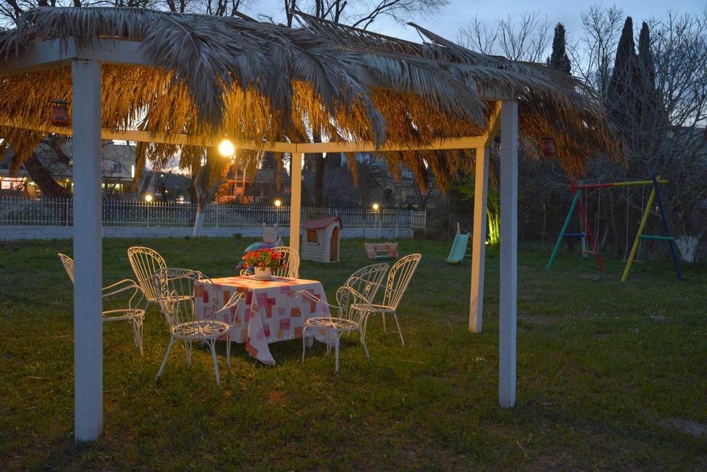 Ferienwohnung Giannis&Fridas Garden Sidárion Exterior foto